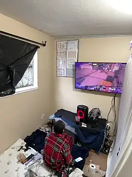 Snapshot of SideGhost chatting on December 2025 11:57:02 PM SideGhost online show from December 2025 11:57:02 PM