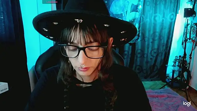 Kizzuky online show from March 2025 10:05:01 PM