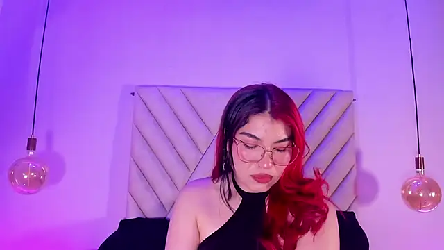 EmmaSwift  online show from March 2026 01:06:02 AM