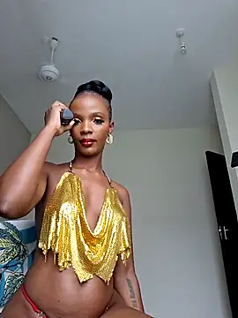 Snapshot of Kamdollie chatting on April 2026 05:54:01 AM Kamdollie online show from April 2026 05:54:01 AM
