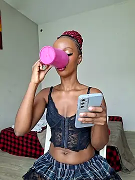 Kamdollie online show from June 2026 05:54:01 AM