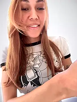 Snapshot of MichelleFerry_ chatting on October 2025 07:43:01 PM MichelleFerry online show from October 2025 07:43:01 PM