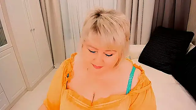 BIGTITSBBW online show from November 2025 01:04:01 PM