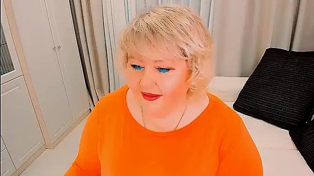BIGTITSBBW online show from April 2026 01:36:01 PM