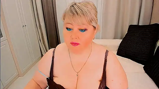 BIGTITSBBW online show from May 2026 07:41:01 PM