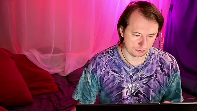 Snapshot of Claudia_and_elon_ chatting on October 2025 02:20:01 AM Claudia and elon online show from October 2025 02:20:01 AM