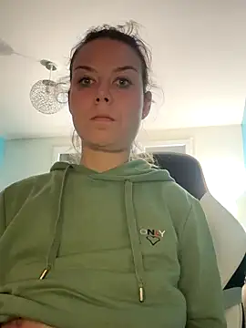 BabyNila online show from October 2025 07:49:02 PM