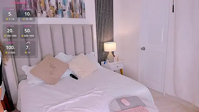 NOVACY-SANTOS online show from October 2025 04:17:01 PM