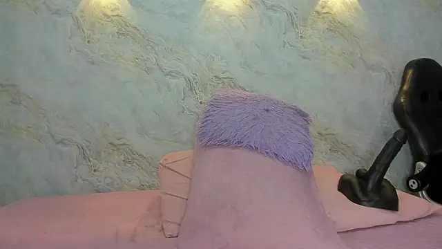 jones maddy  online show from January 2025 11:56:01 AM