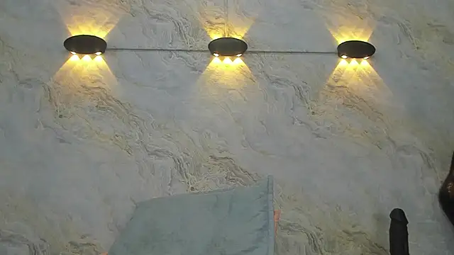 jones maddy  online show from February 2025 12:05:02 PM