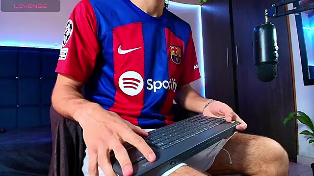 Snapshot of kuzzcoo chatting on September 2025 08:36:01 PM kuzzcoo online show from September 2025 08:36:01 PM