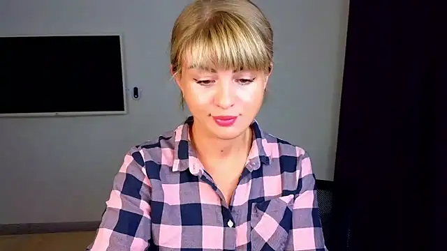  comefeelme  online show from October 2025 05:43:01 PM