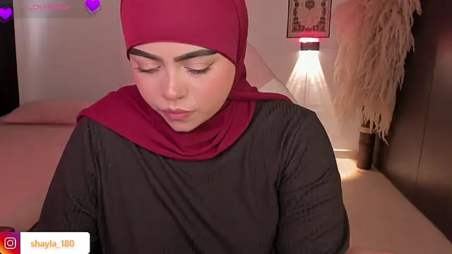 Snapshot of shayla_18 chatting on December 2025 08:49:02 PM shayla 18 online show from December 2025 08:49:02 PM