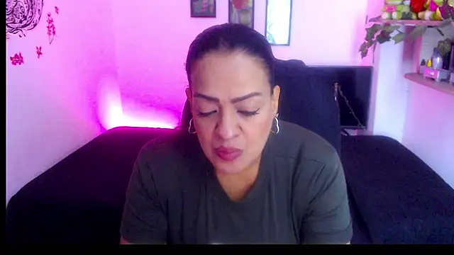 menfismuller2 online show from November 2025 05:12:01 PM