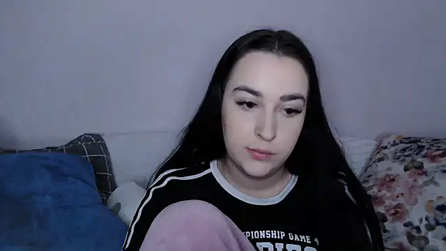 Snapshot of vitalina_freedom chatting on December 2024 10:05:02 AM vitalina freedom online show from December 2024 10:05:02 AM