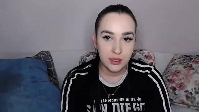 Snapshot of vitalina_freedom chatting on December 2024 04:47:02 PM vitalina freedom online show from December 2024 04:47:02 PM