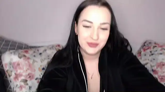 Snapshot of vitalina_freedom chatting on December 2024 12:37:01 PM vitalina freedom online show from December 2024 12:37:01 PM