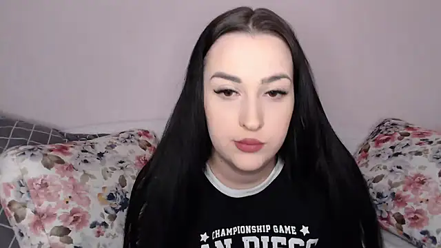 Snapshot of vitalina_freedom chatting on December 2024 12:05:02 PM vitalina freedom online show from December 2024 12:05:02 PM