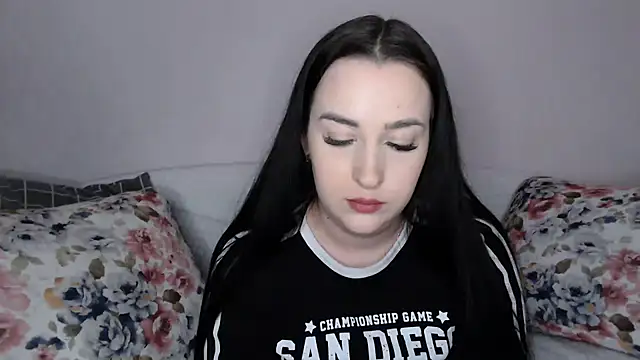 Snapshot of vitalina_freedom chatting on December 2024 02:54:01 PM vitalina freedom online show from December 2024 02:54:01 PM