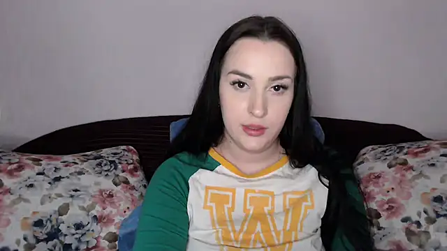Snapshot of vitalina_freedom chatting on January 2025 04:59:01 PM vitalina freedom online show from January 2025 04:59:01 PM