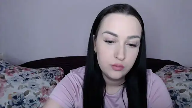 Snapshot of vitalina_freedom chatting on January 2025 12:47:02 PM vitalina freedom online show from January 2025 12:47:02 PM