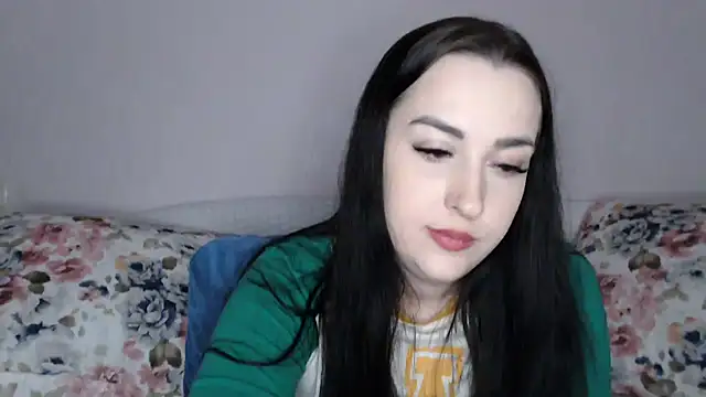 Snapshot of vitalina_freedom chatting on January 2025 02:47:01 PM vitalina freedom online show from January 2025 02:47:01 PM
