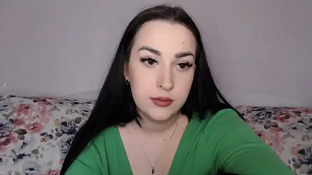 Snapshot of vitalina_freedom chatting on January 2025 12:00:01 PM vitalina freedom online show from January 2025 12:00:01 PM