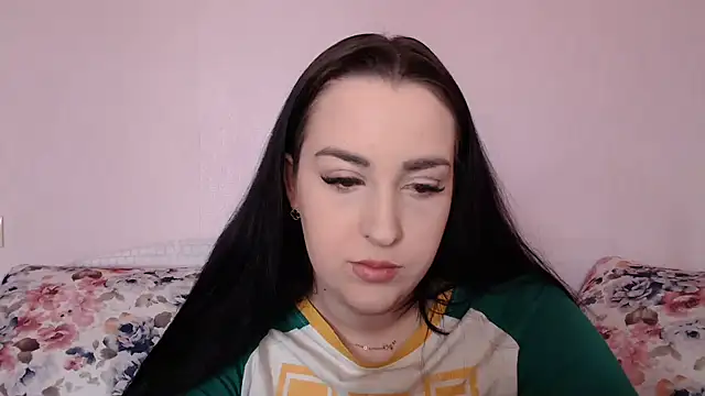 Snapshot of vitalina_freedom chatting on February 2025 12:17:01 PM vitalina freedom online show from February 2025 12:17:01 PM
