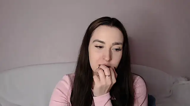 Snapshot of vitalina_freedom chatting on March 2025 01:51:01 PM vitalina freedom online show from March 2025 01:51:01 PM