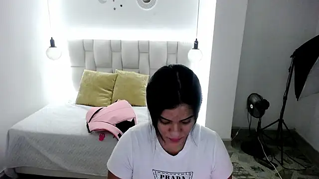 tiffany  pink online show from March 2025 05:58:02 PM