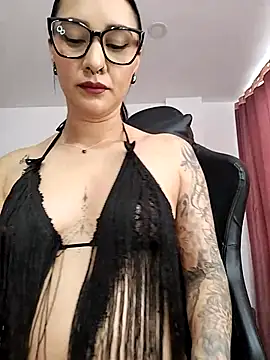 Fleurmeyer79 online show from May 2026 03:31:02 PM