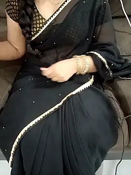 Mounika25 online show from September 2025 06:12:02 PM