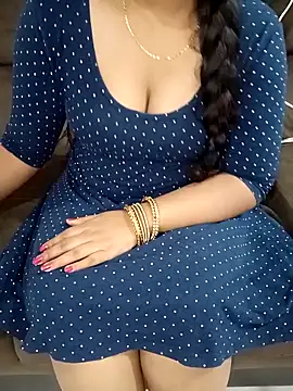 Mounika25 online show from October 2025 05:37:02 PM