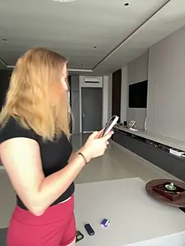 Snapshot of Nura_n_Sarah chatting on September 2025 03:11:01 AM Nura n Sarah online show from September 2025 03:11:01 AM