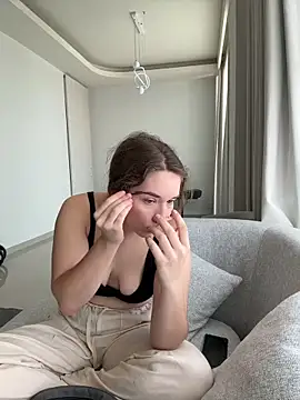 Snapshot of Nura_n_Sarah chatting on October 2025 03:37:02 AM Nura n Sarah online show from October 2025 03:37:02 AM