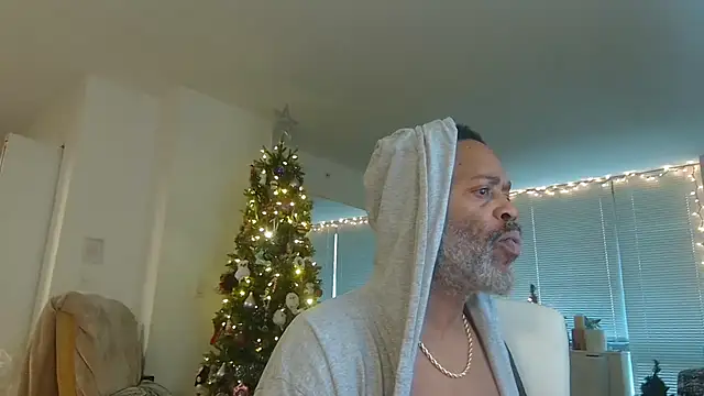 Snapshot of theblacklordmaster chatting on December 2024 03:43:02 PM theblacklordmaster online show from December 2024 03:43:02 PM