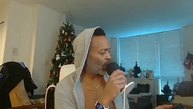 Snapshot of theblacklordmaster chatting on January 2025 03:44:01 PM theblacklordmaster online show from January 2025 03:44:01 PM