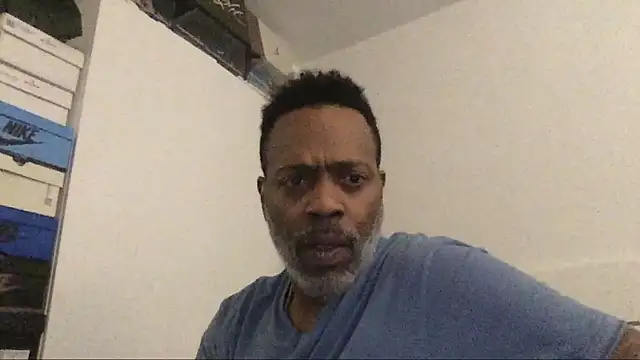 Snapshot of theblacklordmaster chatting on February 2025 08:10:01 PM theblacklordmaster online show from February 2025 08:10:01 PM