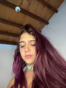 Snapshot of Alicia_Ruiz chatting on December 2024 09:16:01 PM Alicia Ruiz online show from December 2024 09:16:01 PM