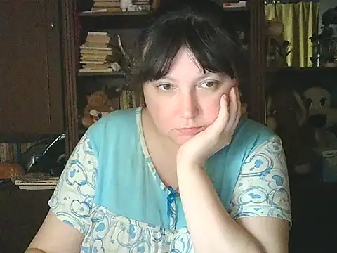 Snapshot of CarrieQPeach chatting on May 2026 08:14:02 PM CarrieQPeach online show from May 2026 08:14:02 PM