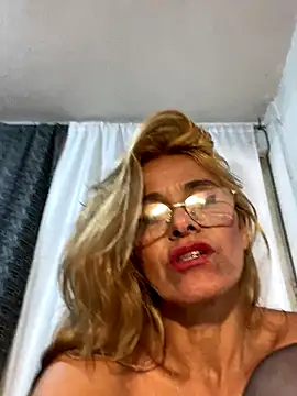 Snapshot of SahoryHorny chatting on December 2024 06:17:02 PM SahoryHorny online show from December 2024 06:17:02 PM