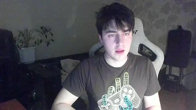 Snapshot of Knuckles17 chatting on February 2026 01:46:01 AM Knuckles17 online show from February 2026 01:46:01 AM