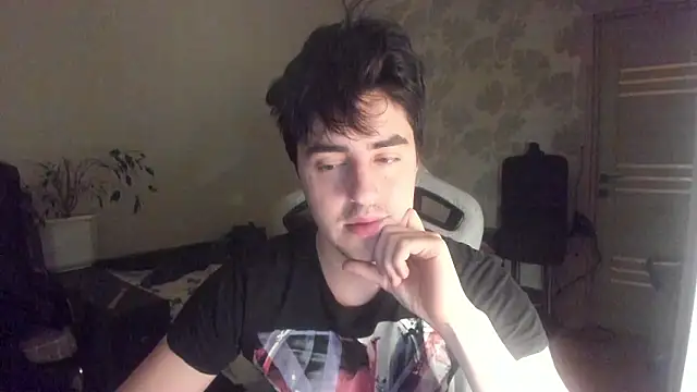 Snapshot of Knuckles17 chatting on February 2026 05:47:02 PM Knuckles17 online show from February 2026 05:47:02 PM