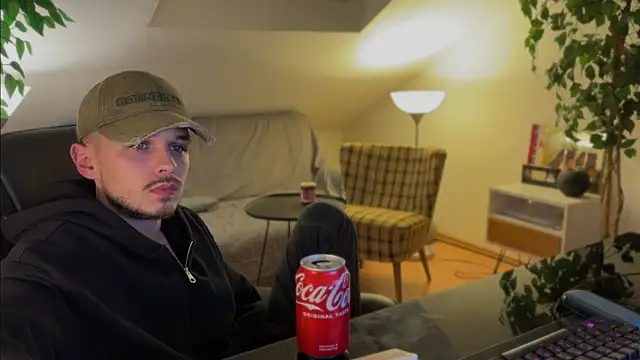 naked psy online show from November 2025 04:21:01 AM