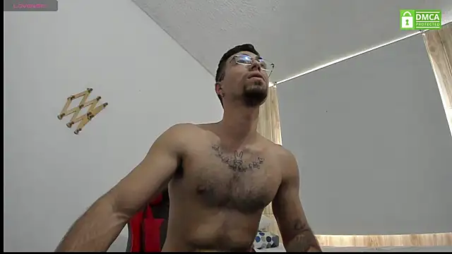 Snapshot of lil_faker420 chatting on December 2024 05:01:01 PM lil faker420 online show from December 2024 05:01:01 PM