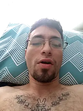 Snapshot of lil_faker420 chatting on January 2025 05:02:02 PM lil faker420 online show from January 2025 05:02:02 PM