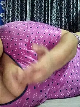 Snapshot of Seema_99 chatting on June 2026 09:11:02 AM Seema 99 online show from June 2026 09:11:02 AM