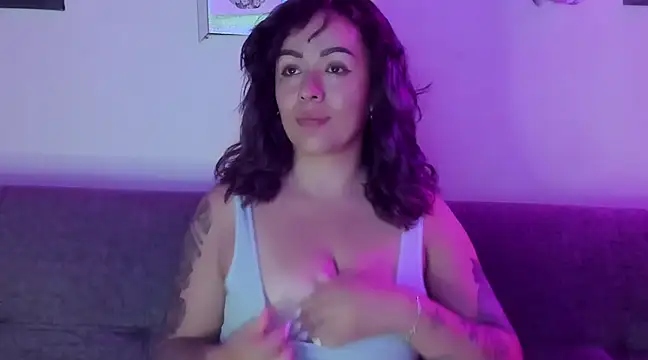 joan-star online show from January 2025 12:05:01 AM