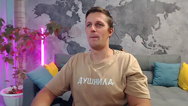 Snapshot of VikingChrisss chatting on November 2025 11:24:01 AM VikingChrisss online show from November 2025 11:24:01 AM