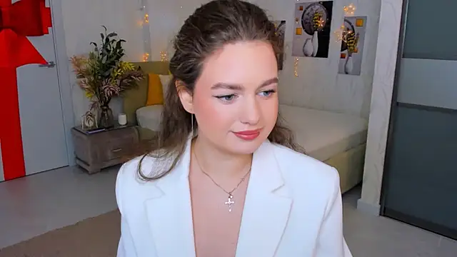 MiracleCurly online show from February 2025 10:08:02 AM